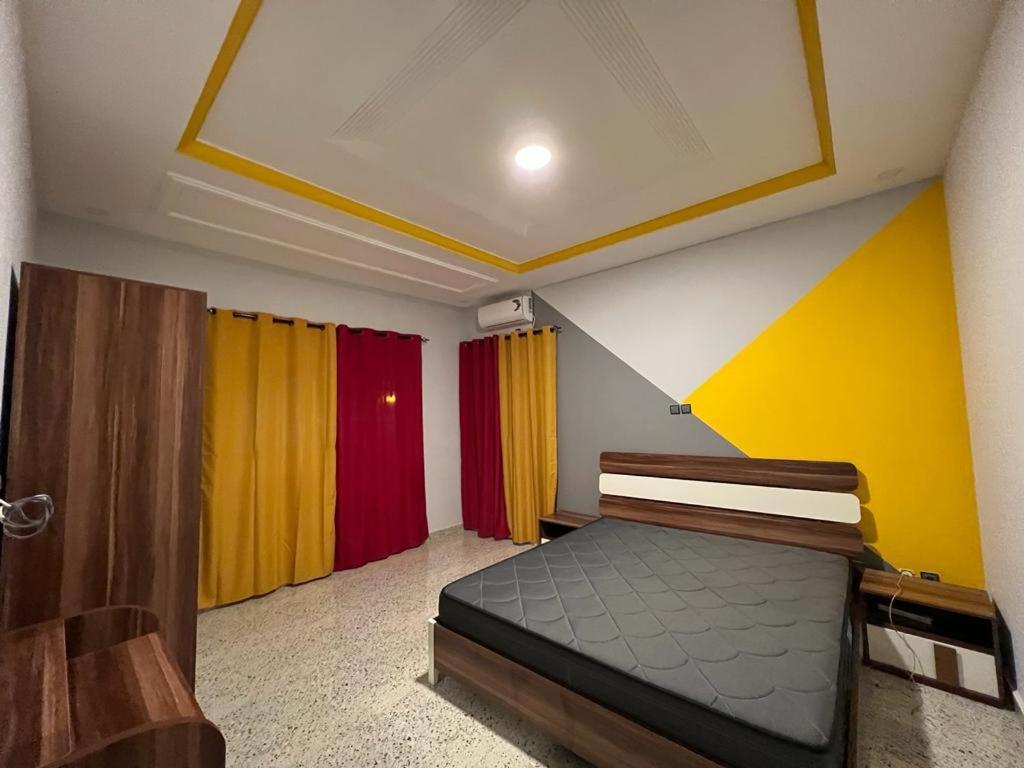Smb-Gn Residence Lambandji - Electricite Et Wifi H24 Conakry Exterior photo
